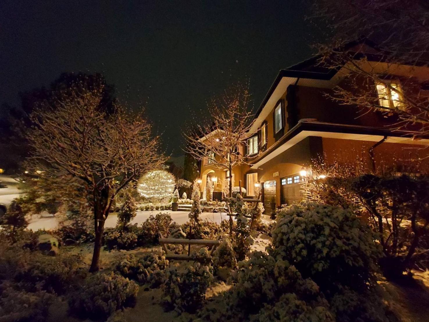 Villa Bellissimo Frantalia - La Galleriseum Versaliere Kelowna Kültér fotó