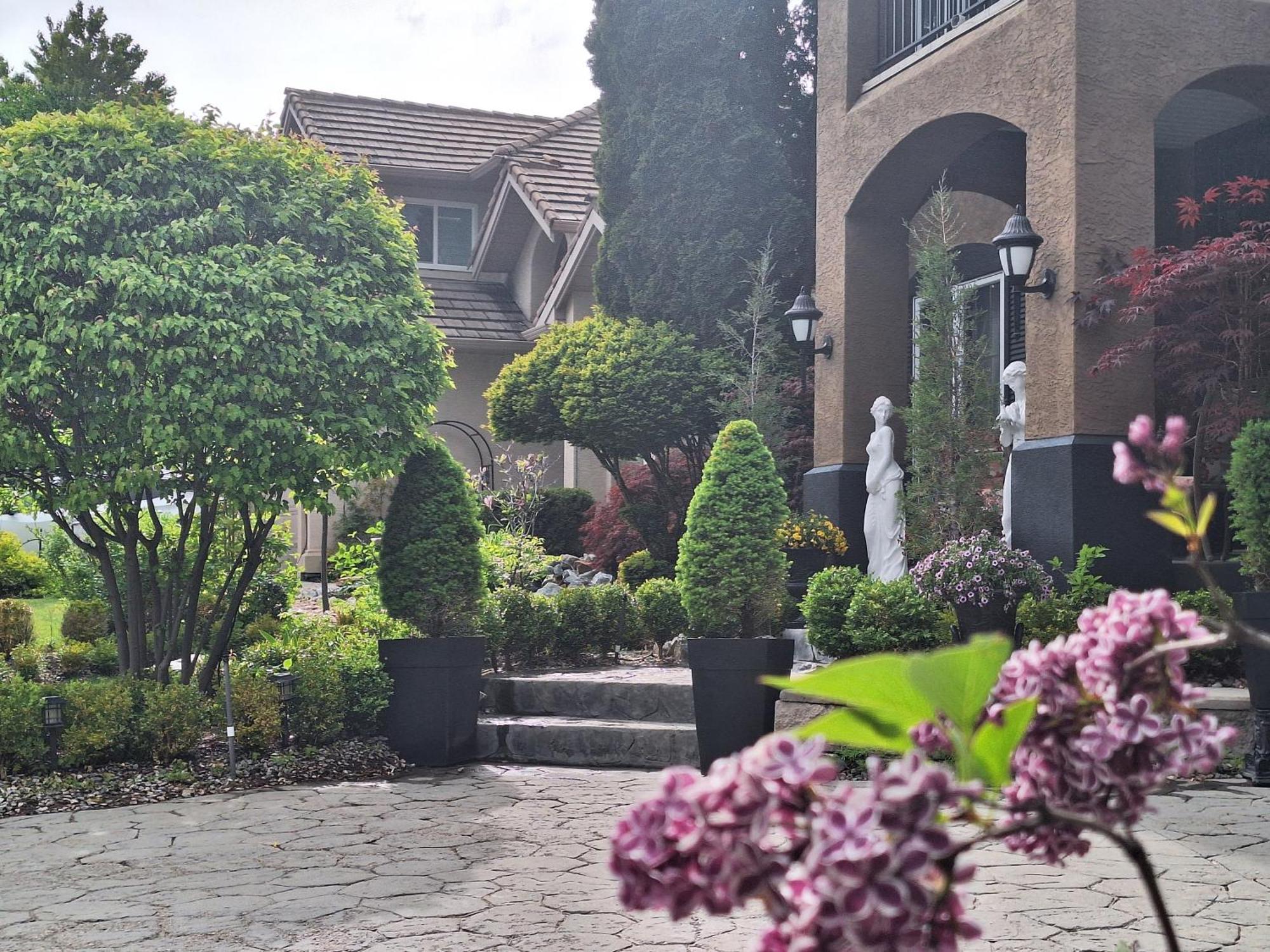 Villa Bellissimo Frantalia - La Galleriseum Versaliere Kelowna Kültér fotó